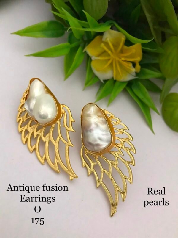 SKU BS 007 Real Pearl Earrings