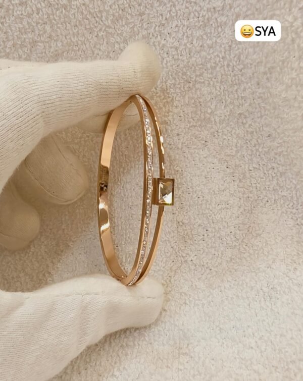 Openable Bracelet with American Diamond stones