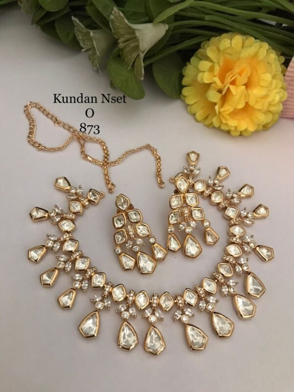 Kundan Sets