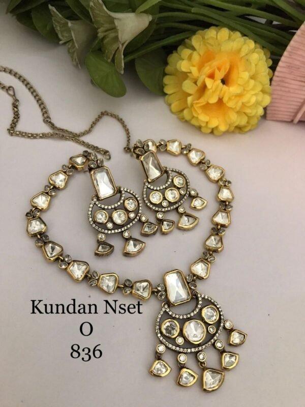 Kundan Sets